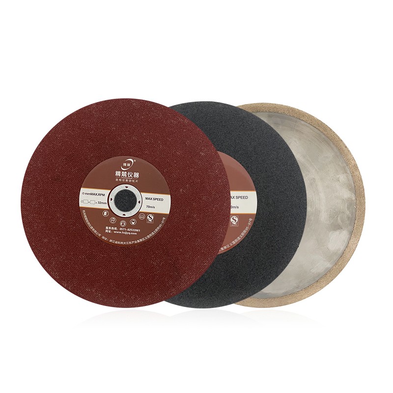 Come si sceglie il giusto materiale di consumo metallografico per diversi materiali e standard di prova?